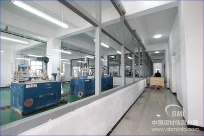 中國首條光刻石英玻璃基板成套生產線建成，為集成電路產業注入新動能